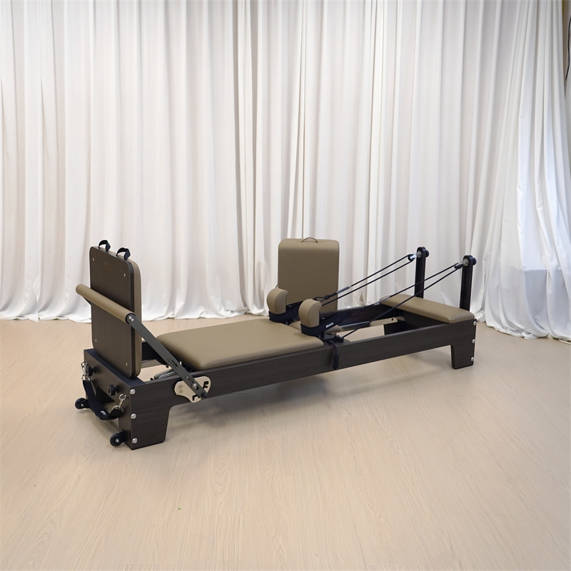 High Quality Wood Professional Commercial Yoga Fitness Pilates Reformer for Fitness Clubs and Physical Therapy Clinics